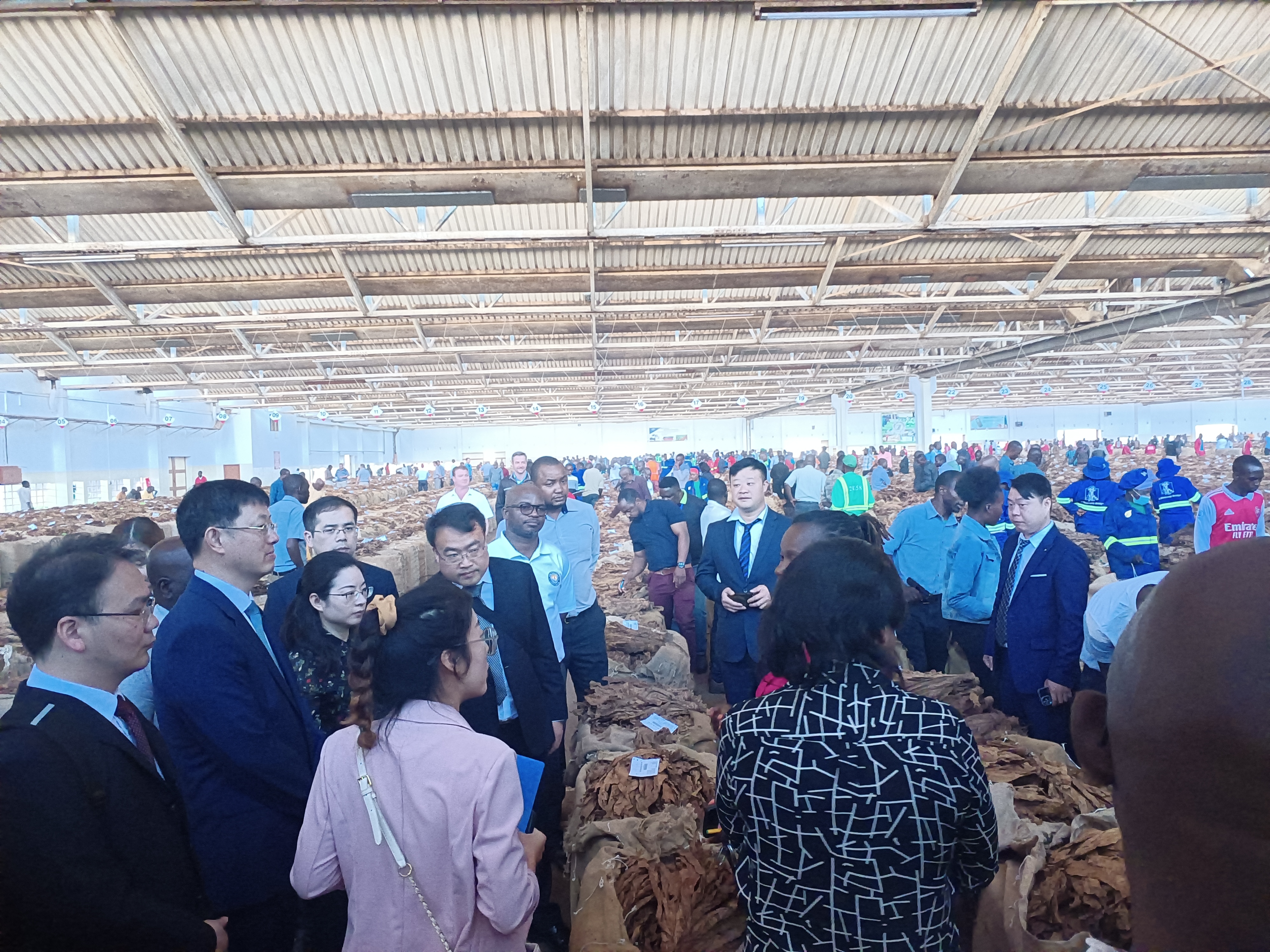 5月14日至23日，中国（湖南）自由贸易试验区经贸代表团远赴肯尼亚、马拉维、南非，面对面推介湖南自贸试验区、洽谈合作、拓展商机。