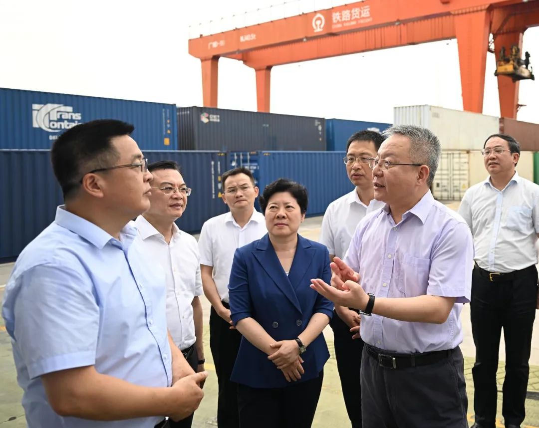 沈晓明强调，打造内陆地区改革开放高地是习近平总书记从战略和全局高度赋予湖南的重要使命任务，是湖南融入和服务新发展格局、实现高质量发展的必然要求。
