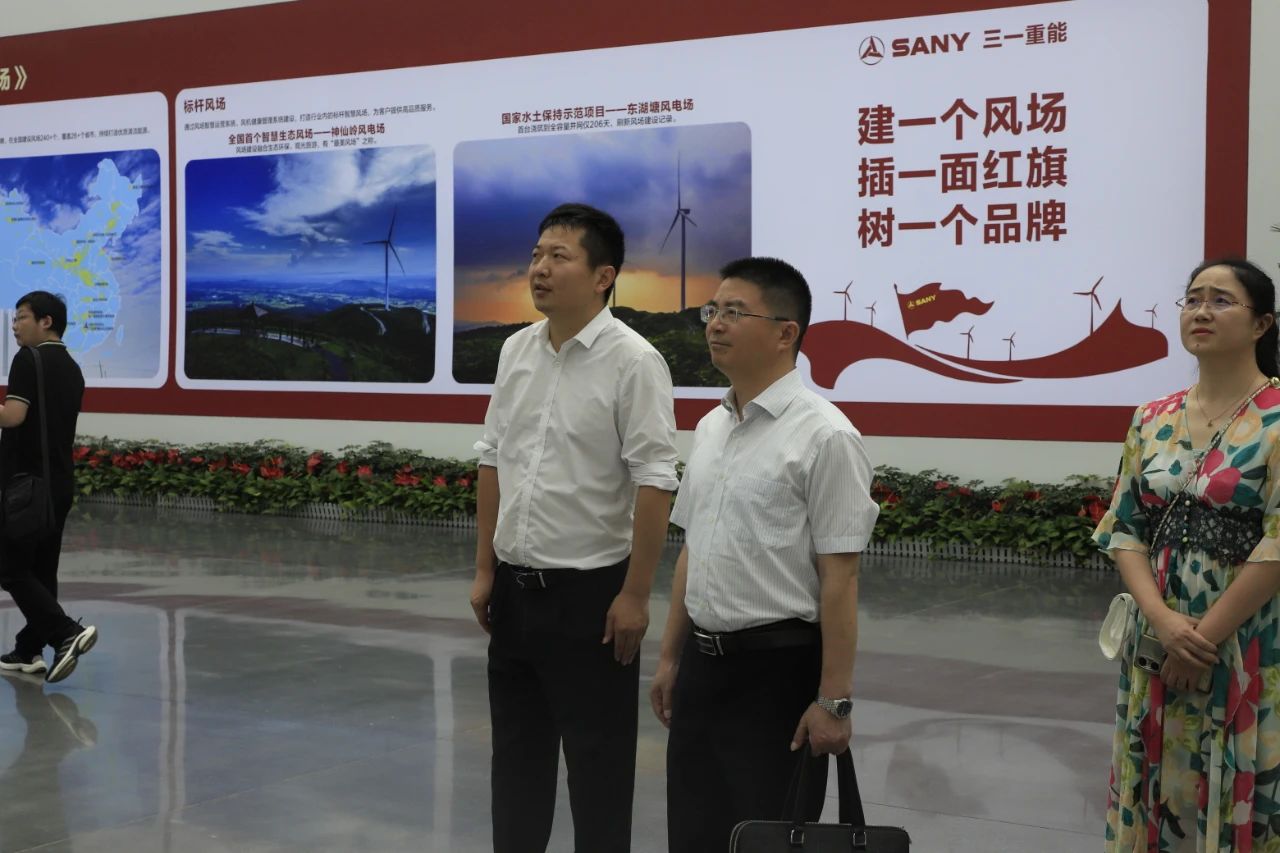 近日，湖北省孝感市新闻媒体一行走进郴州自贸片区、高新区，深挖园区在经济社会发展各项事业中的新亮点、好经验，考察交流园区建设和产业布局等相关工作。